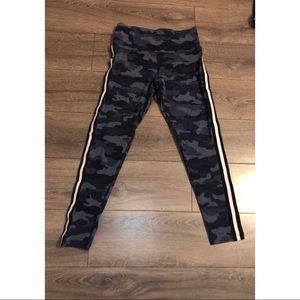 Calvin Klein camo leggings